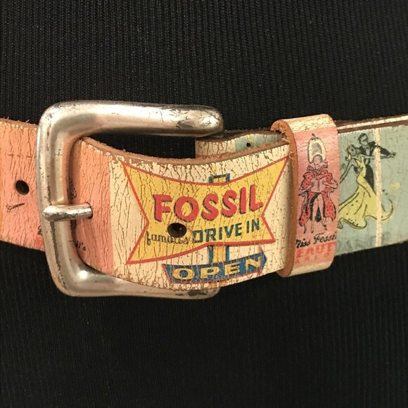 Fossil Belt Womens Small SZ 32 Multicolor Y2K Drive-In Motel Music Notes Leather - Picture 2 of 10